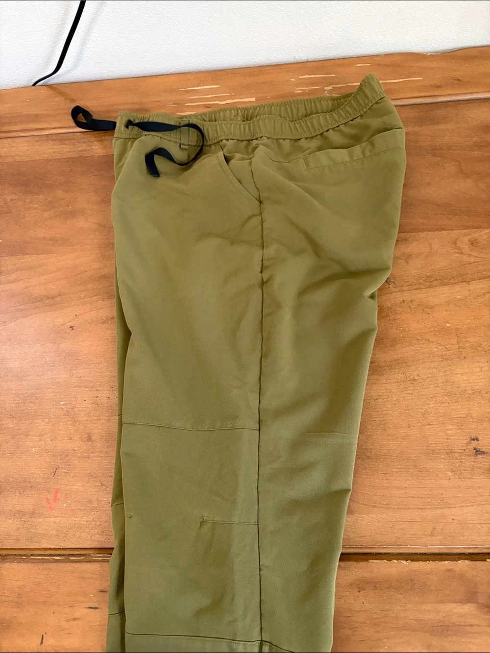Figs Olive Jogger Scrub Pants with Black Drawstring Size Medium